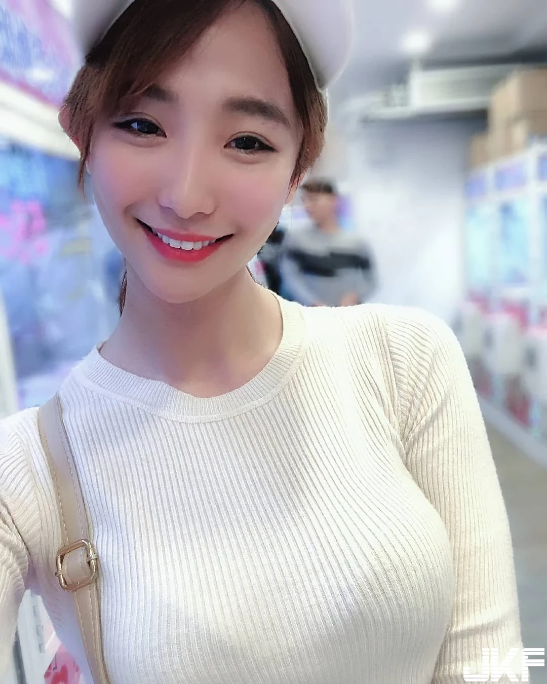 4610524.webp