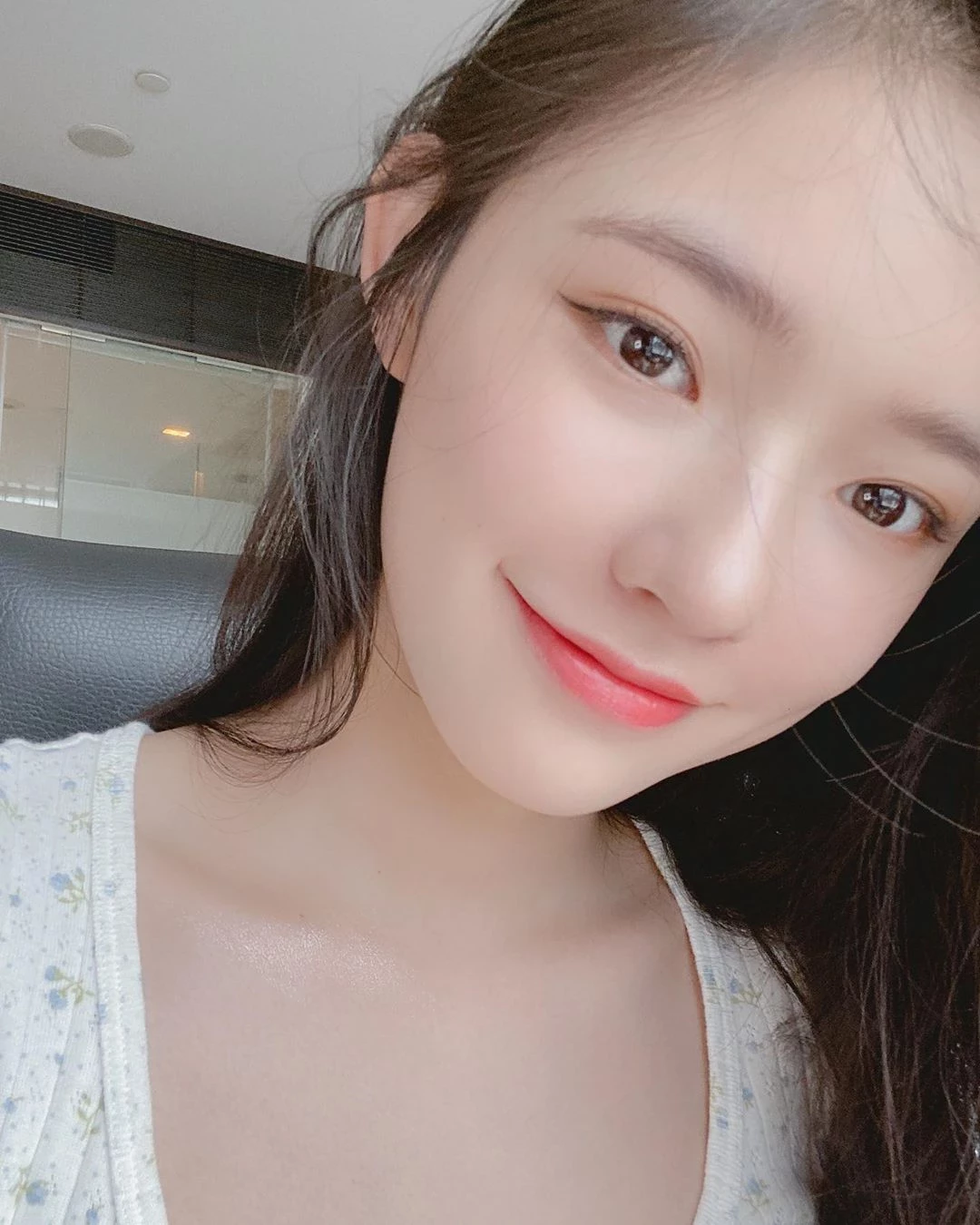 1759040.webp