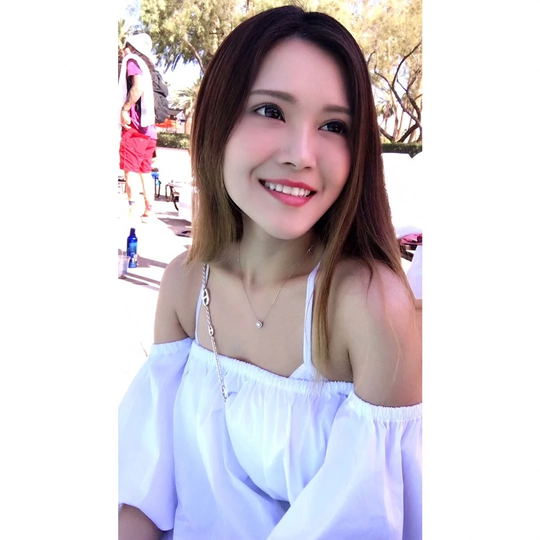 4926211.webp