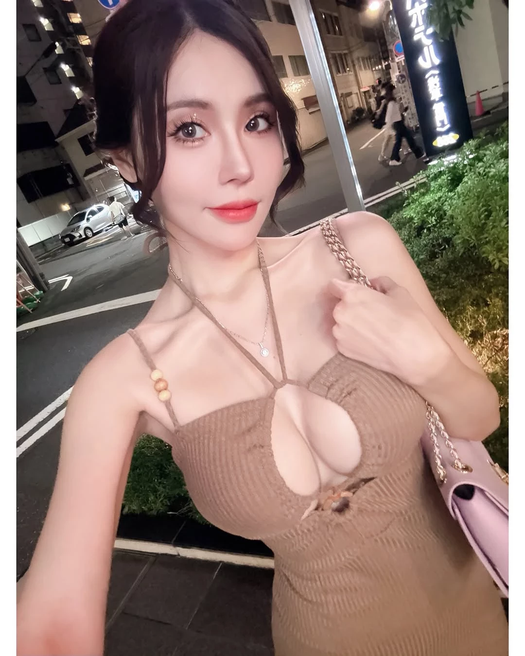 31902996.webp