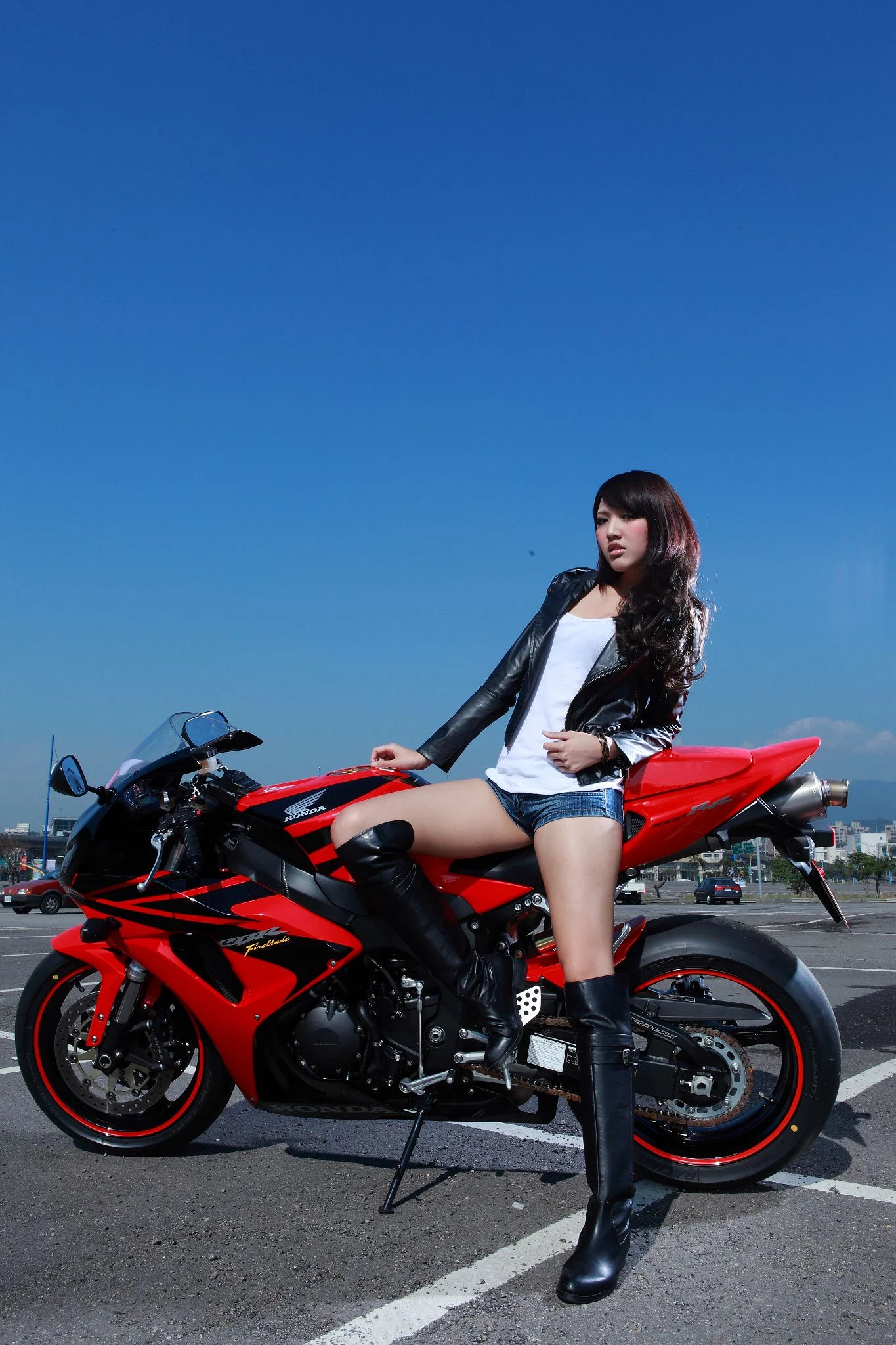 30760988.webp