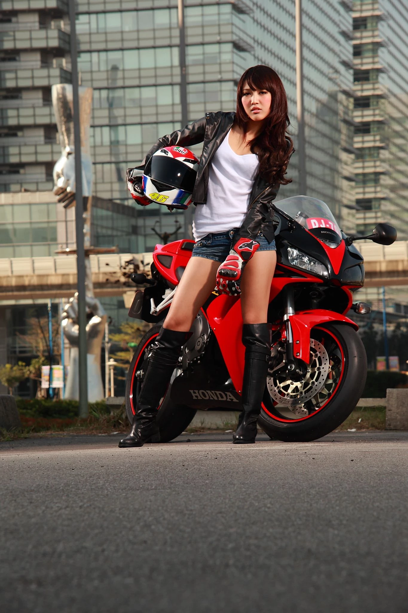 30760993.webp