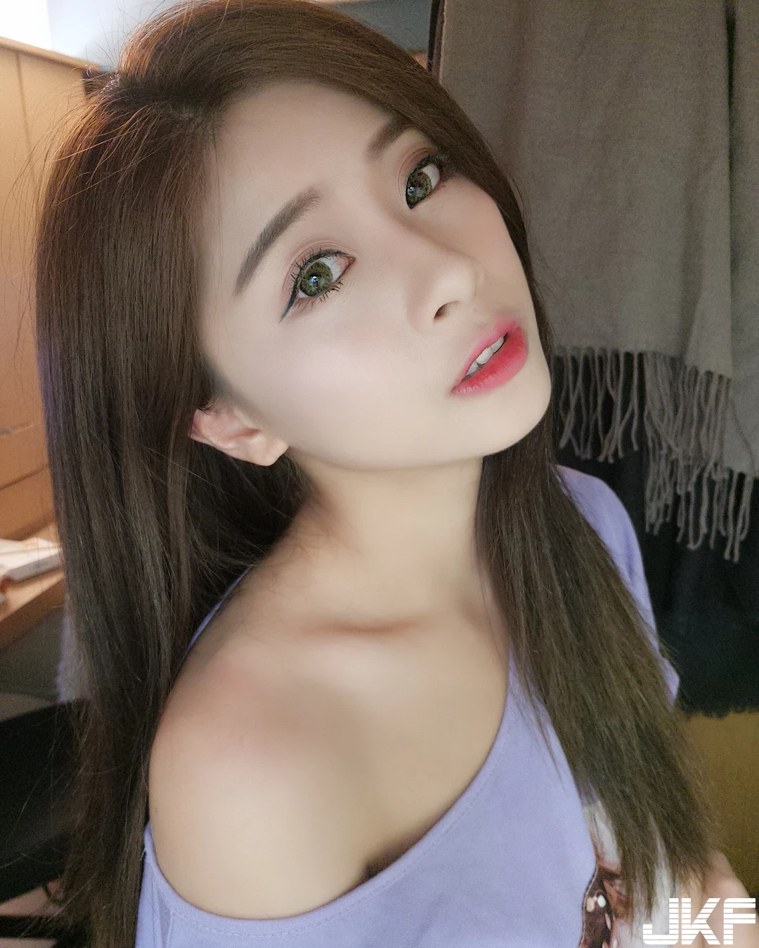 4657198.webp
