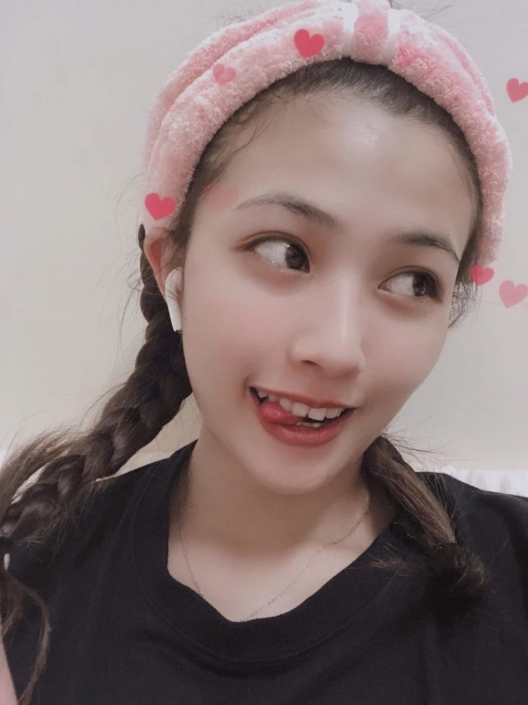 1762205.webp