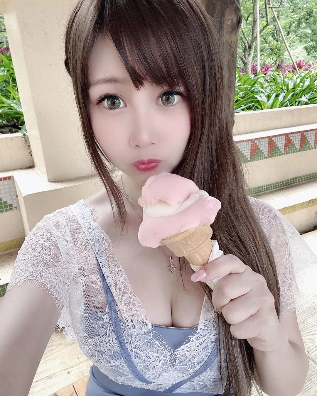 3989478.webp