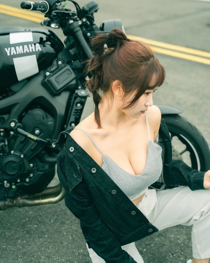28403474.webp