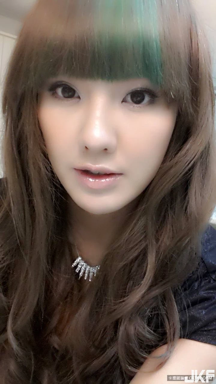 7233886.webp