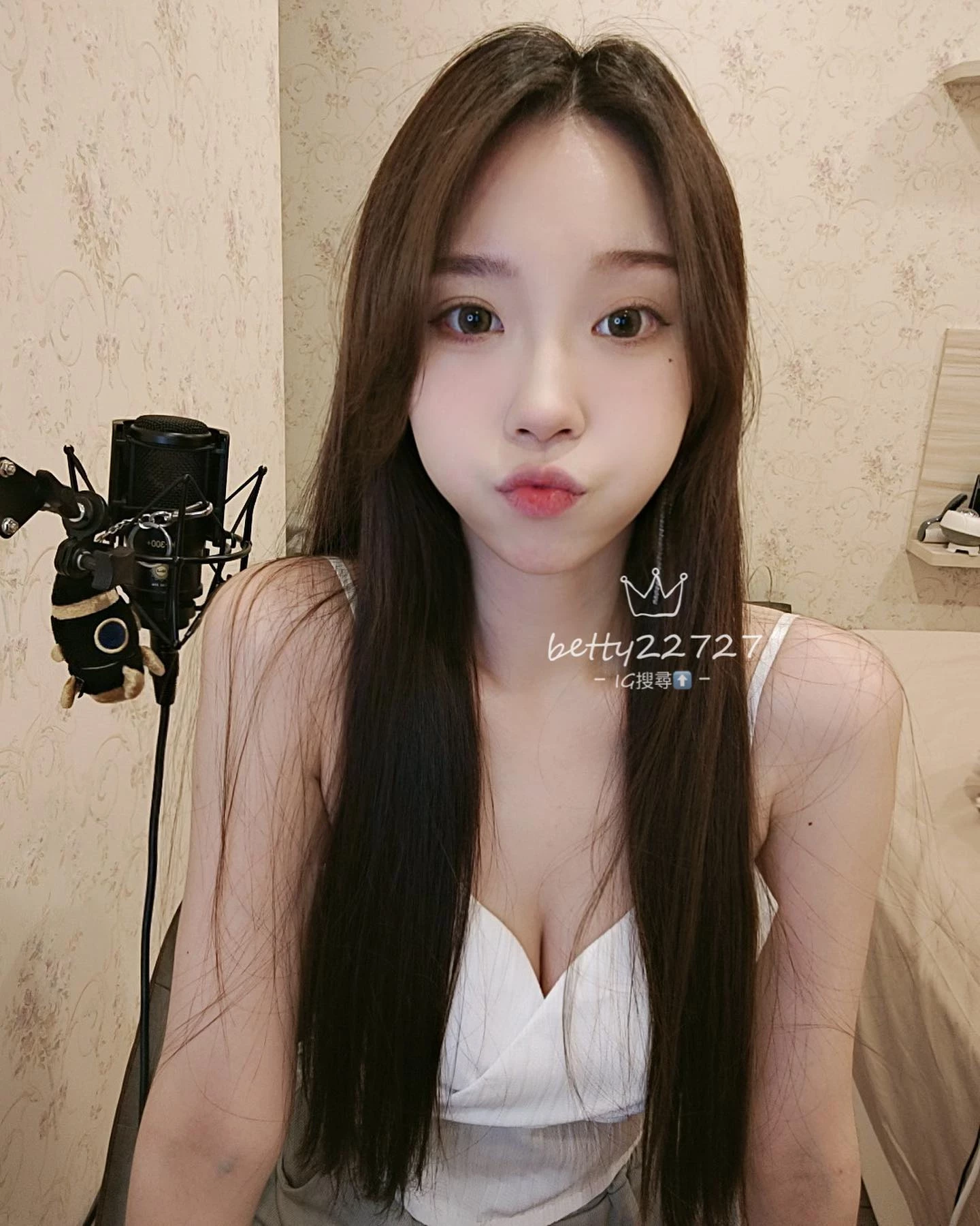 23026682.webp
