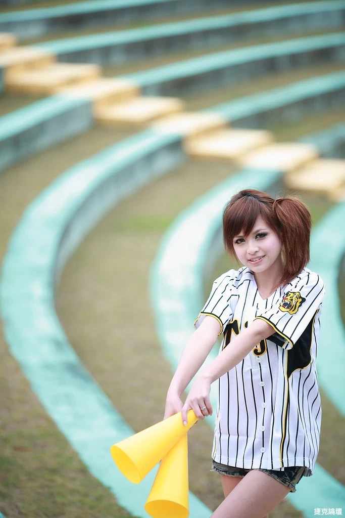 17505807.webp