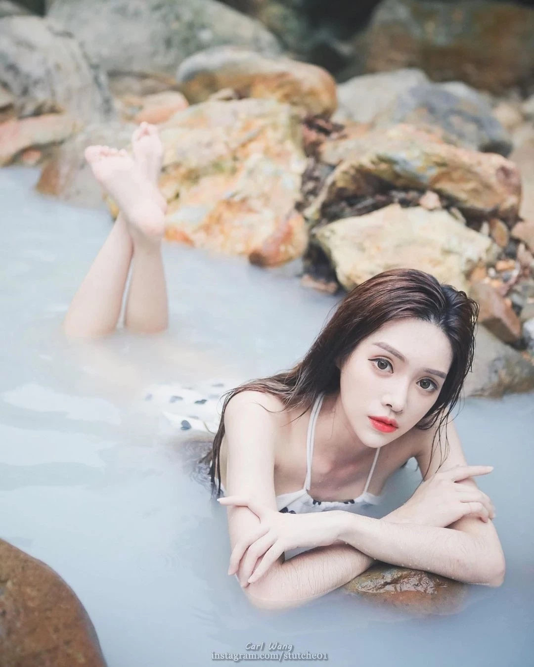 19541309.webp