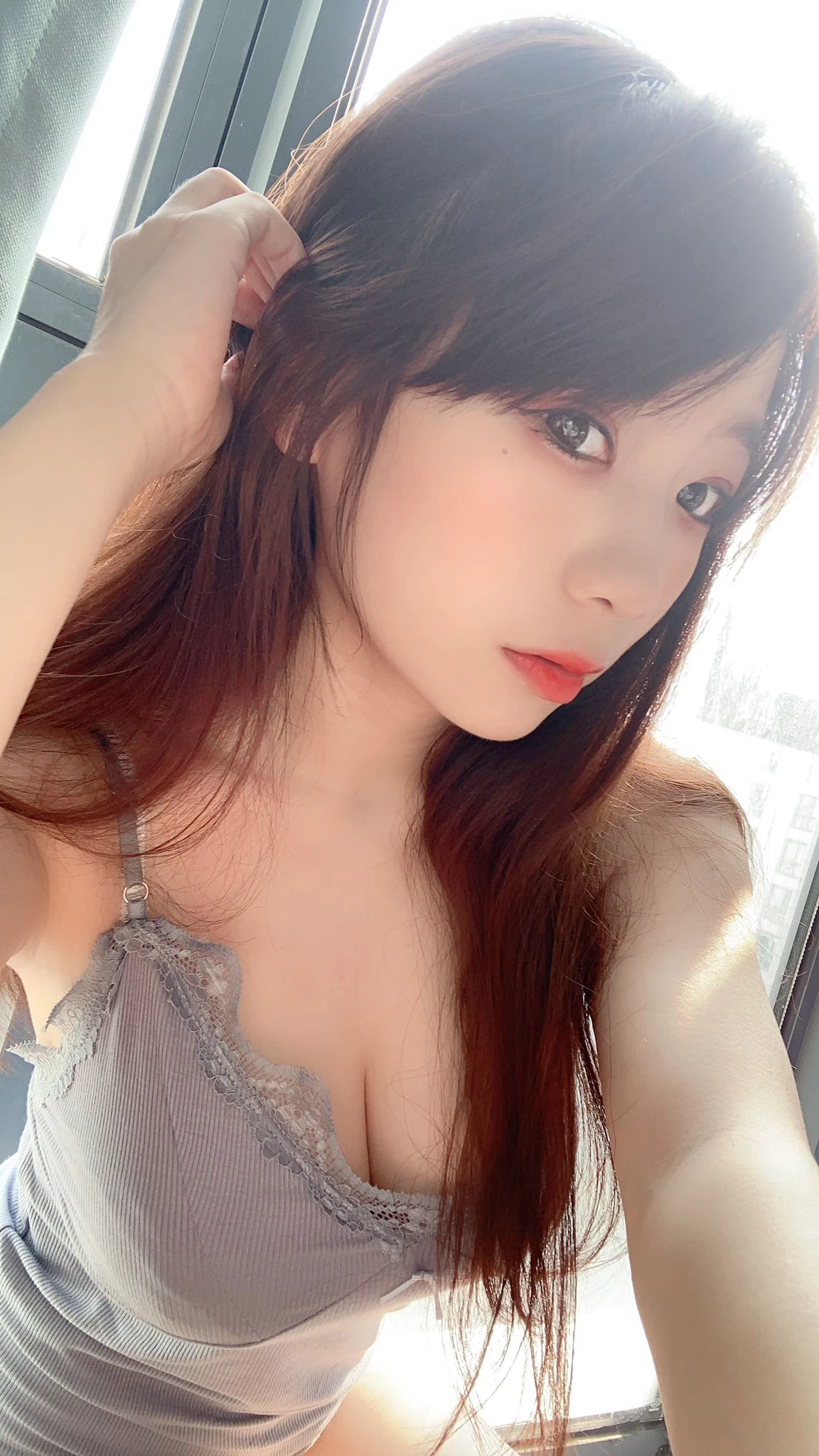 27421292.webp