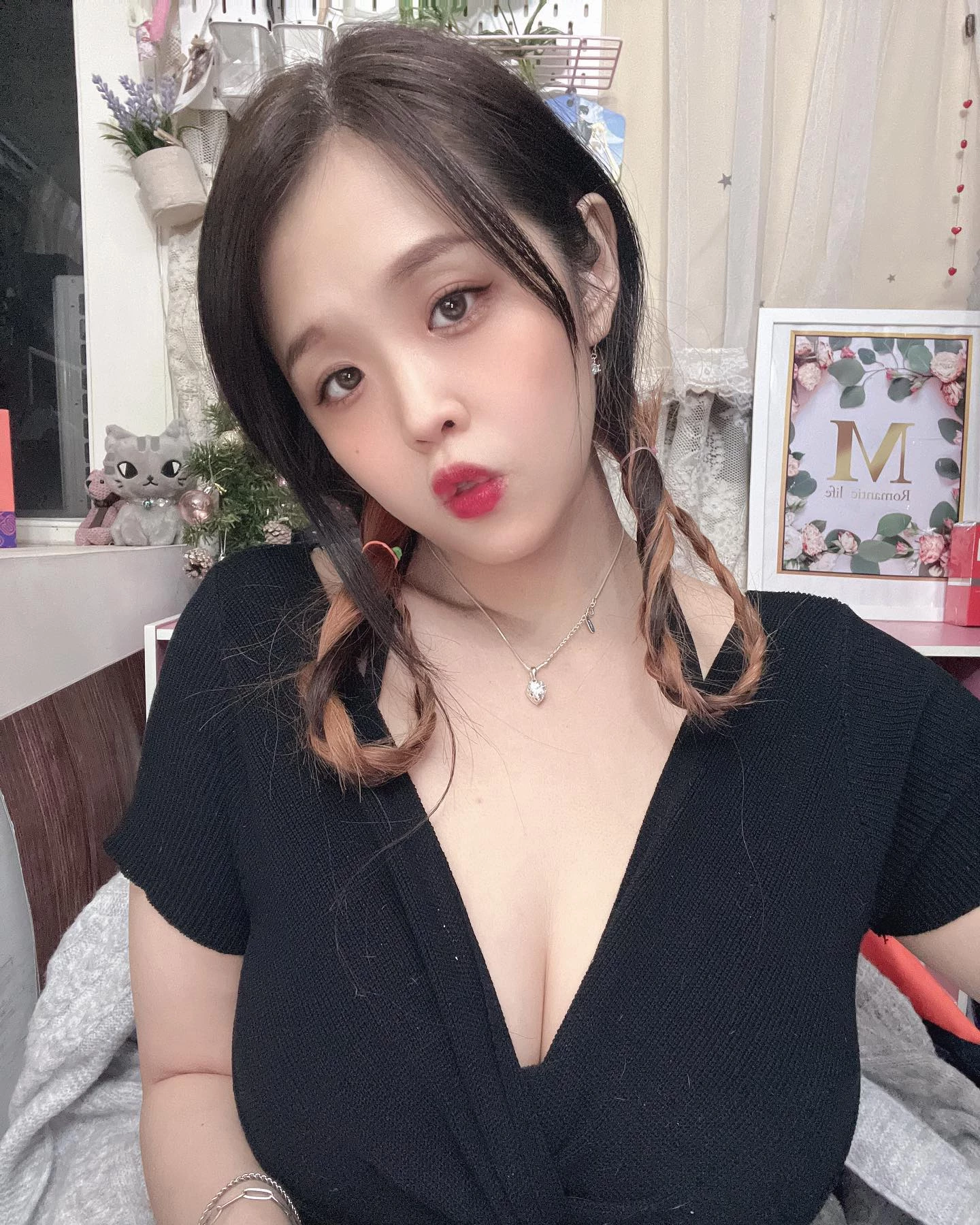 19711841.webp