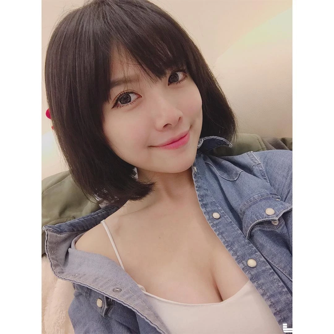 4743866.webp