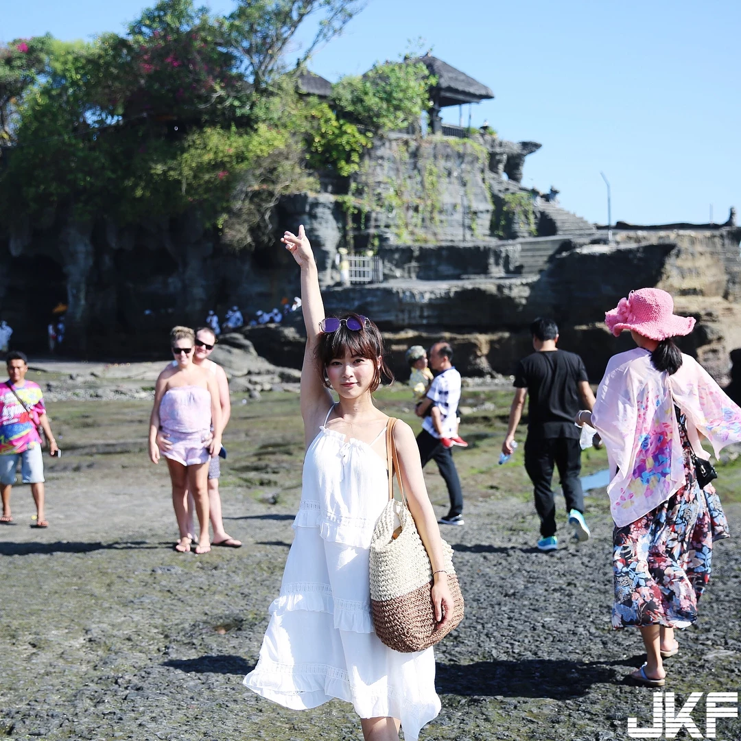 4990229.webp