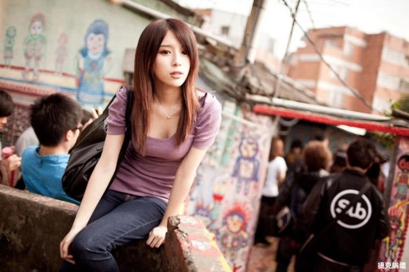 17541979.webp