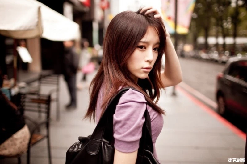 17542005.webp