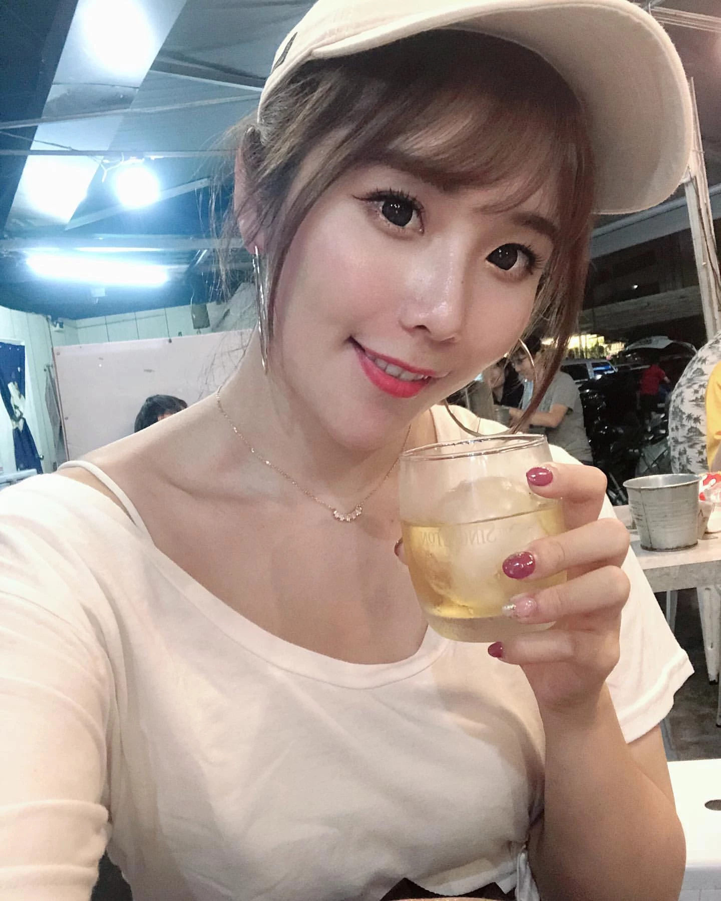 4283989.webp