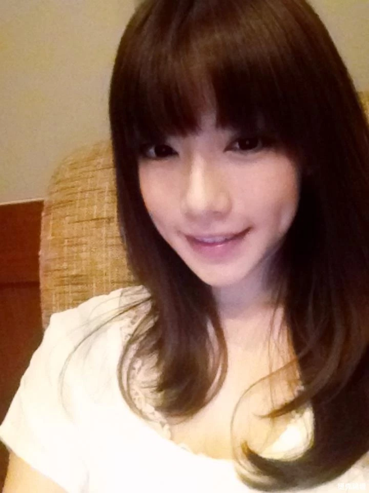 17407360.webp
