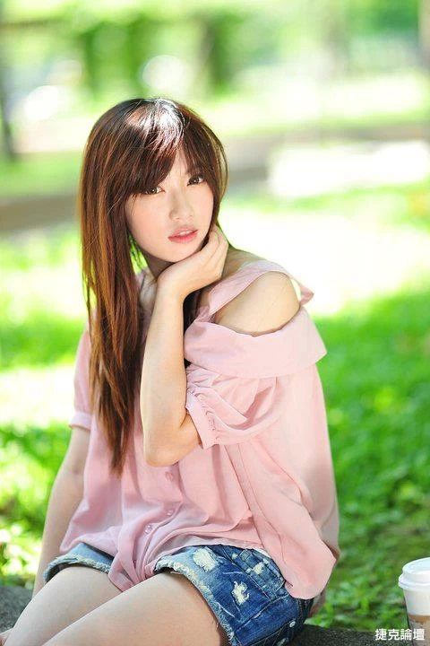 17407366.webp