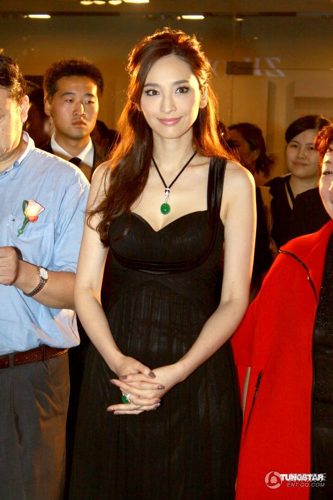 17887111.webp