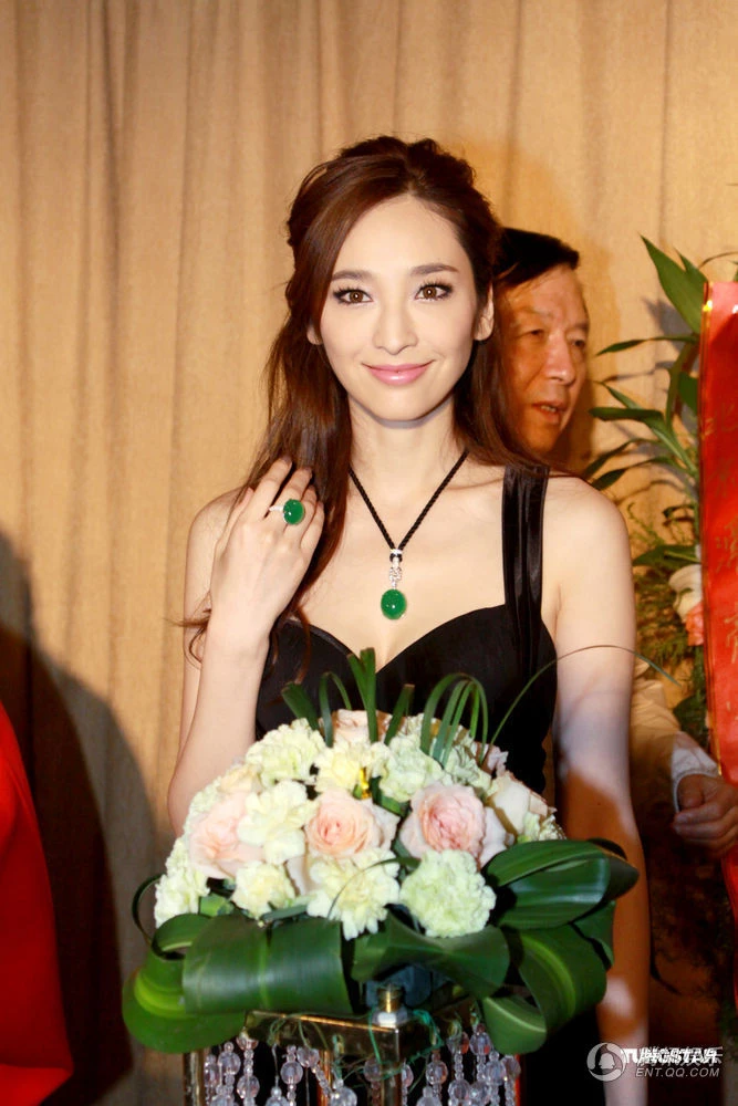 17887113.webp