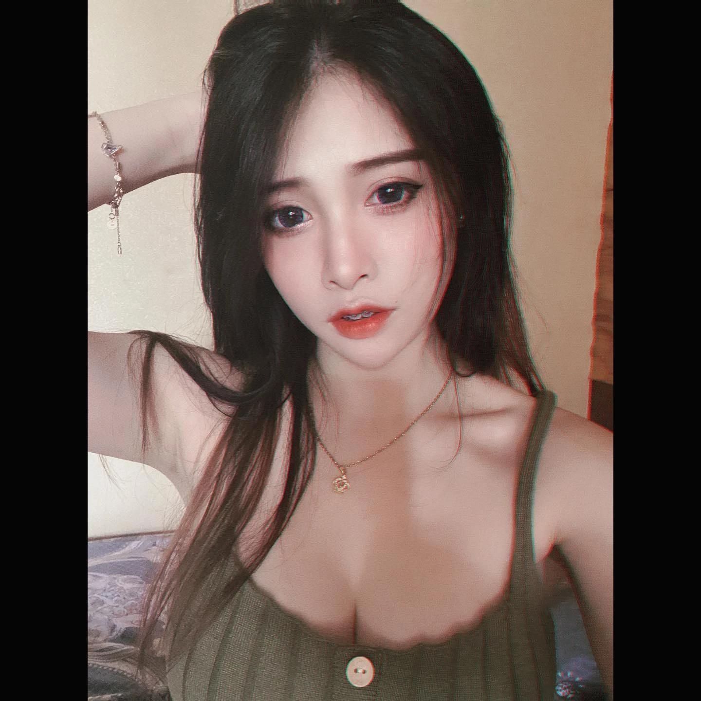 19711807.webp