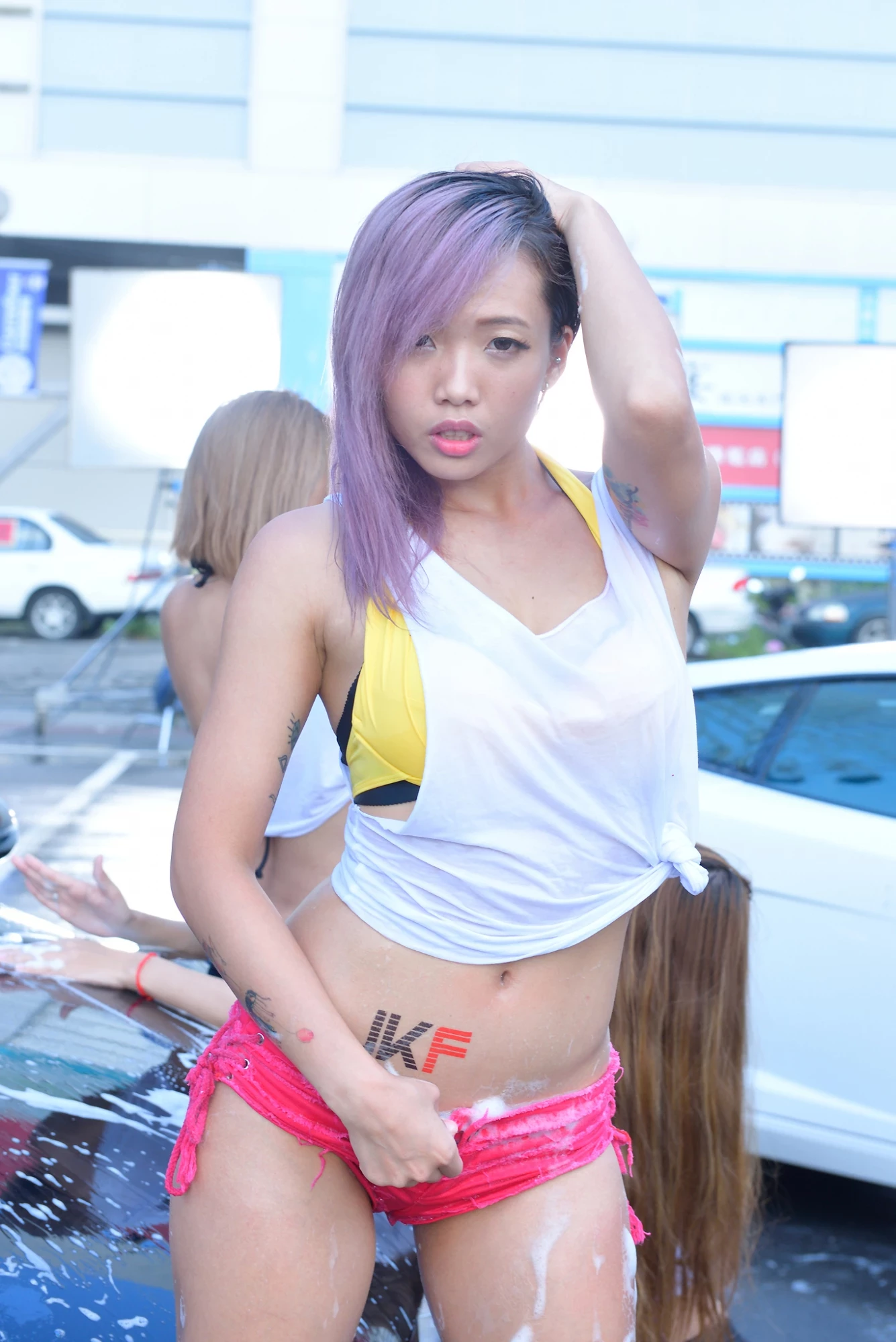 16854396.webp