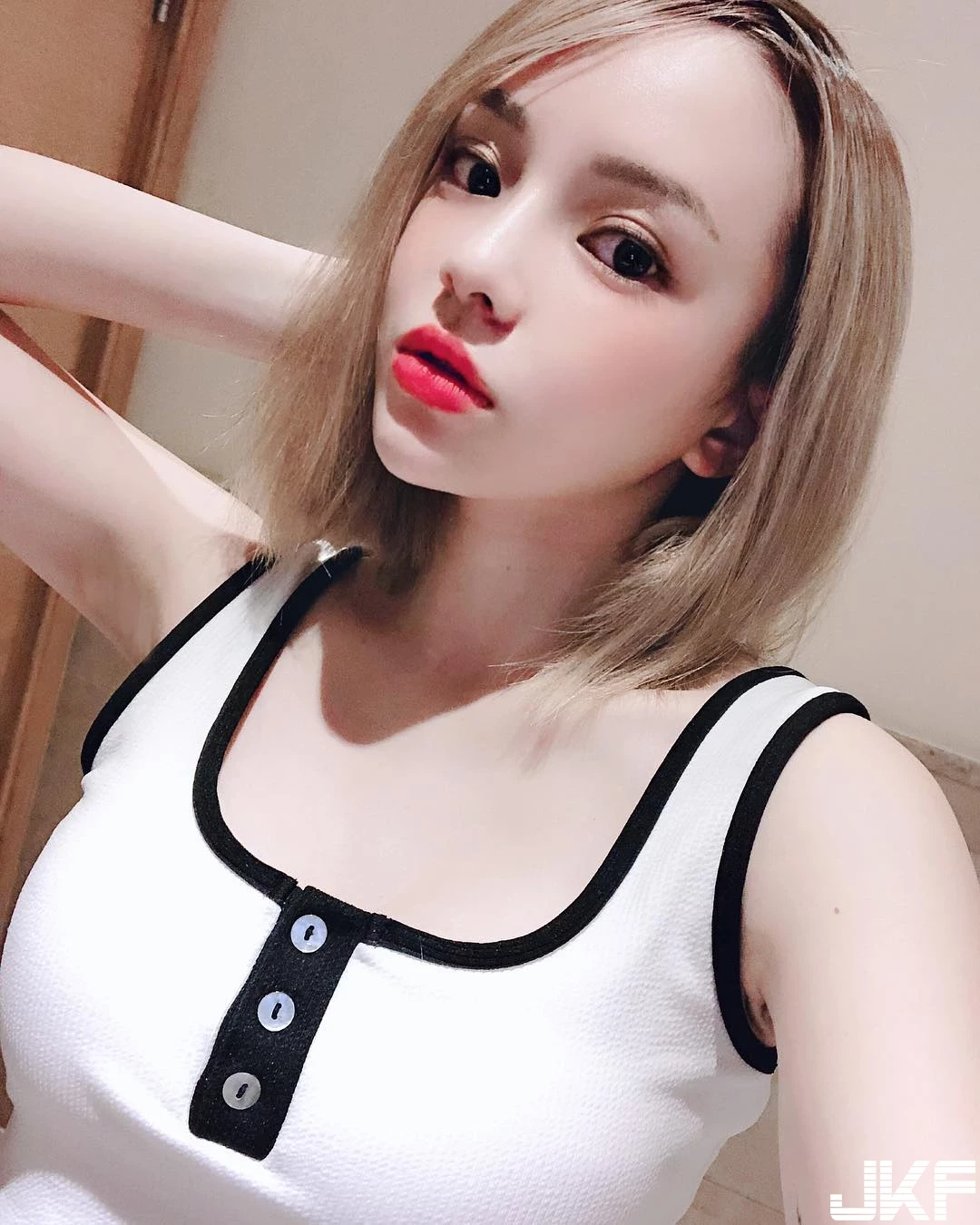 4572896.webp