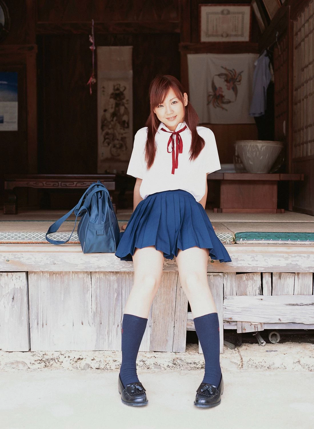 30601247.webp