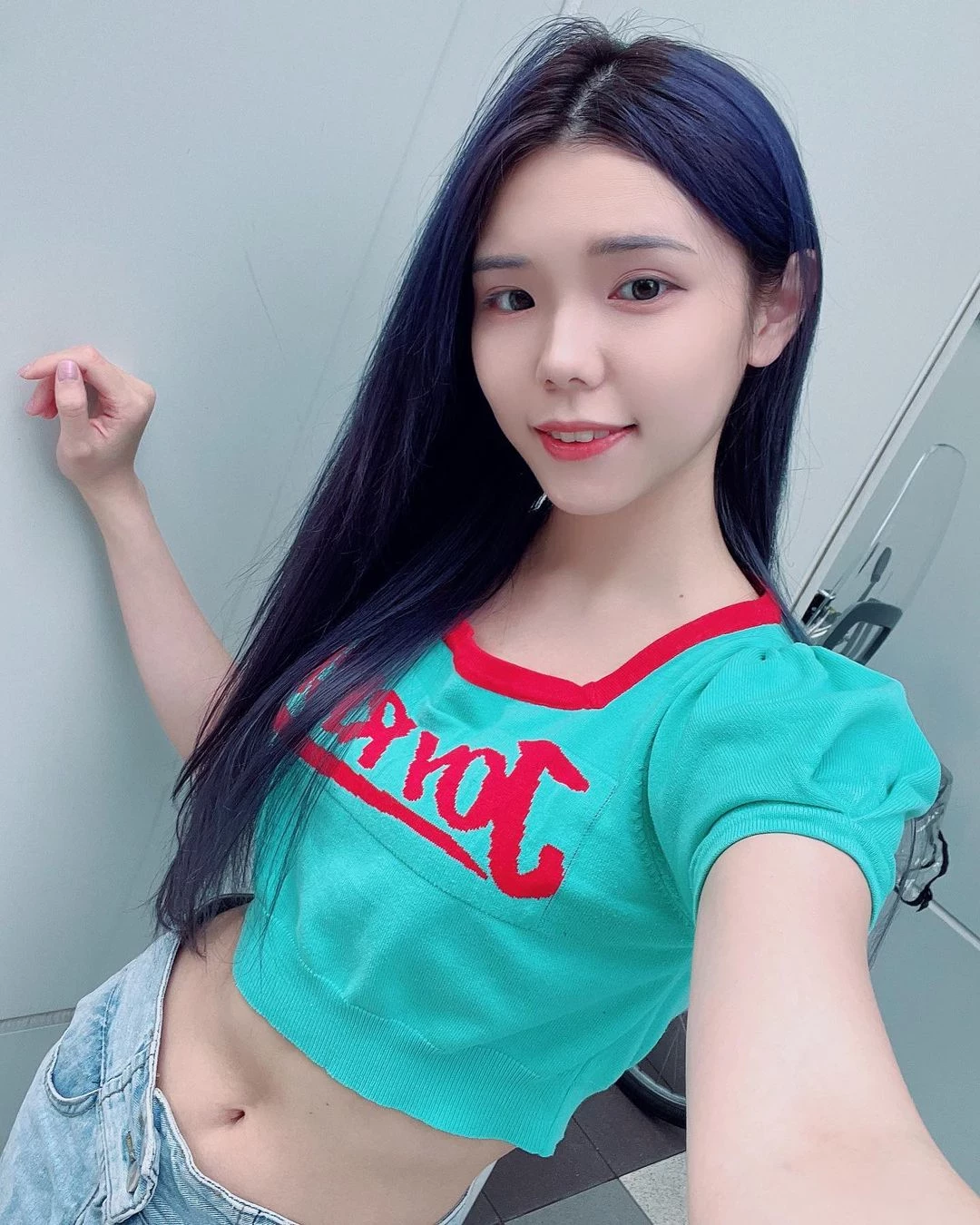 28501054.webp