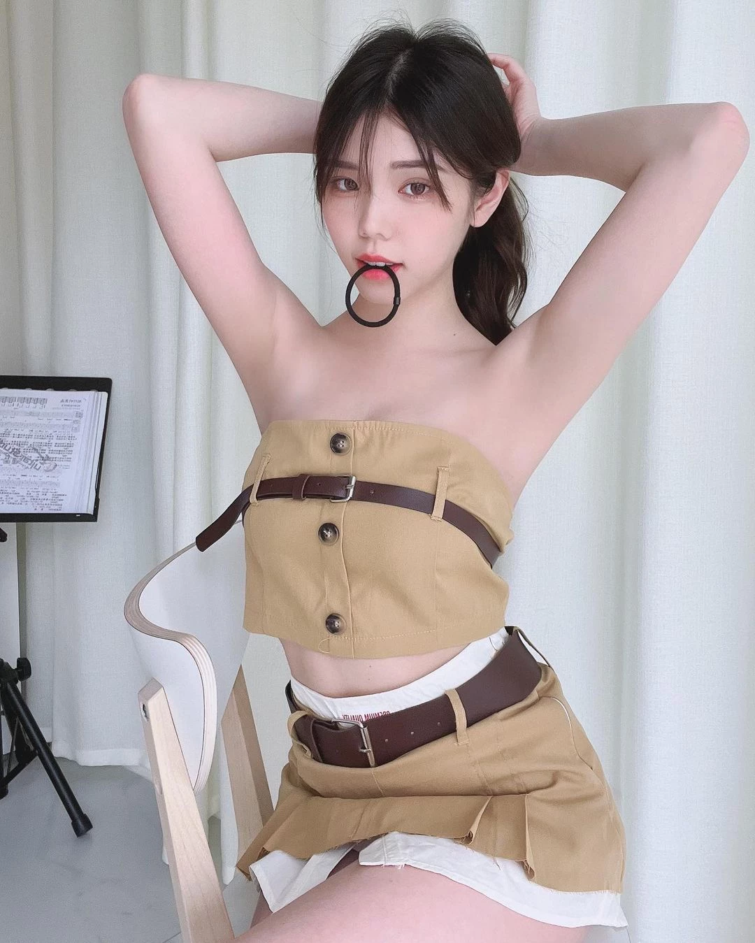 28501057.webp