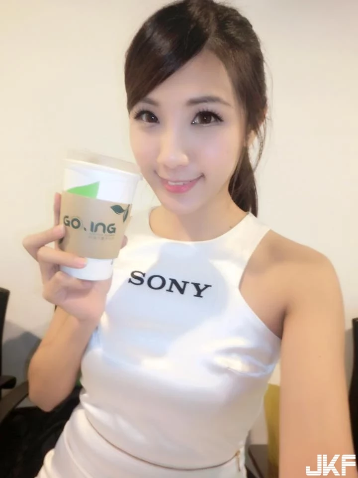 16809818.webp