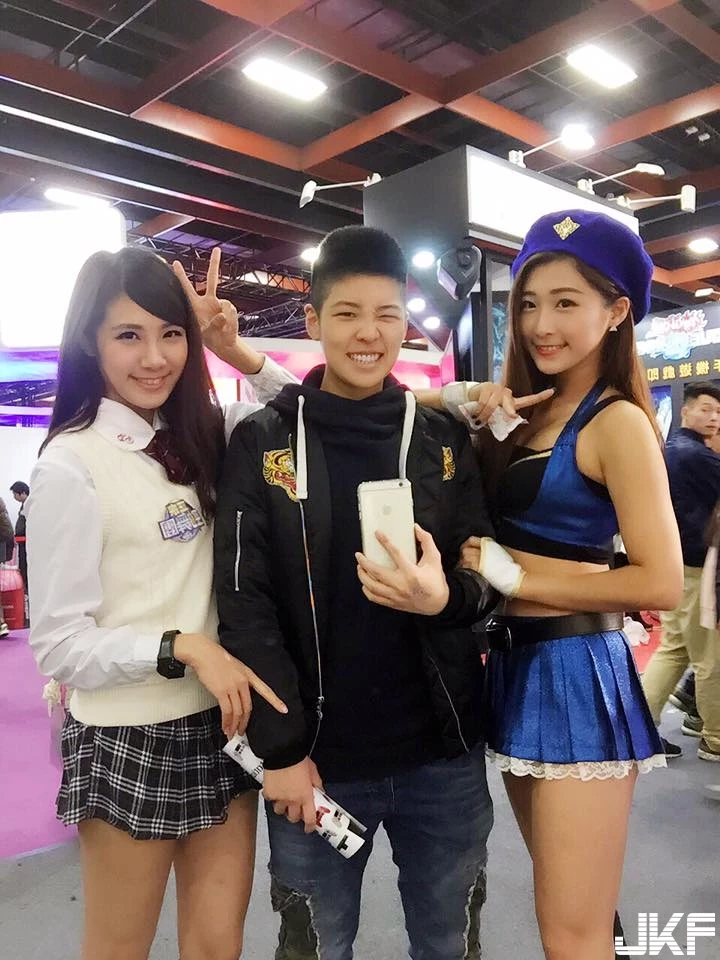 16809828.webp