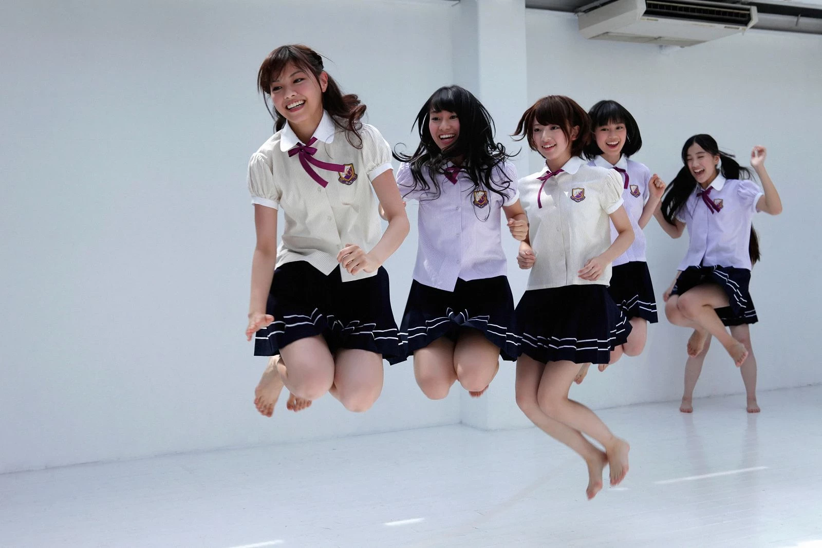 30602257.webp