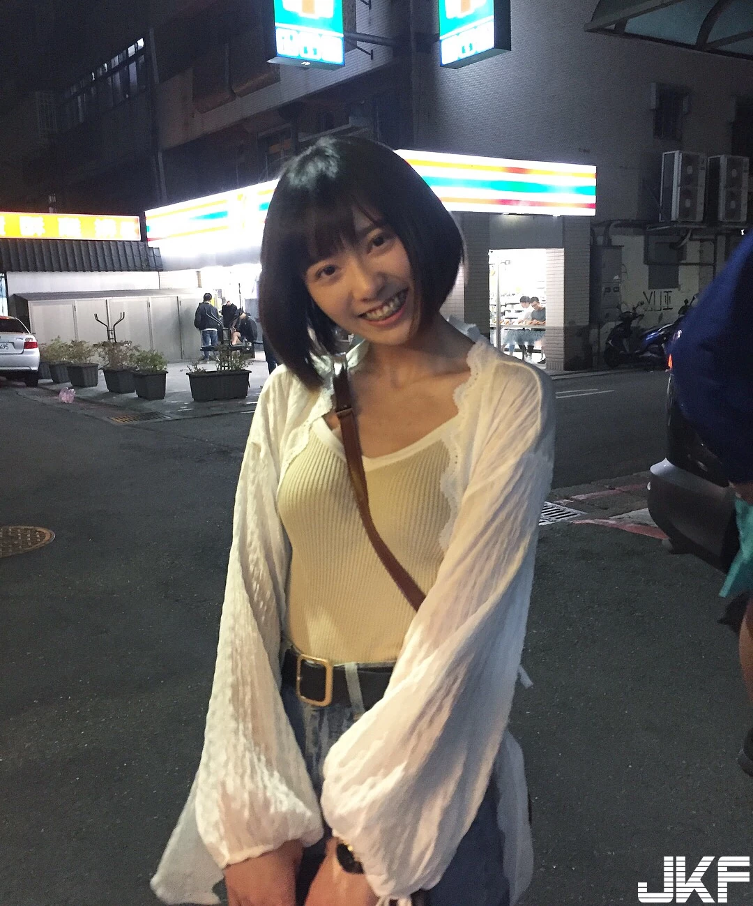 4757987.webp