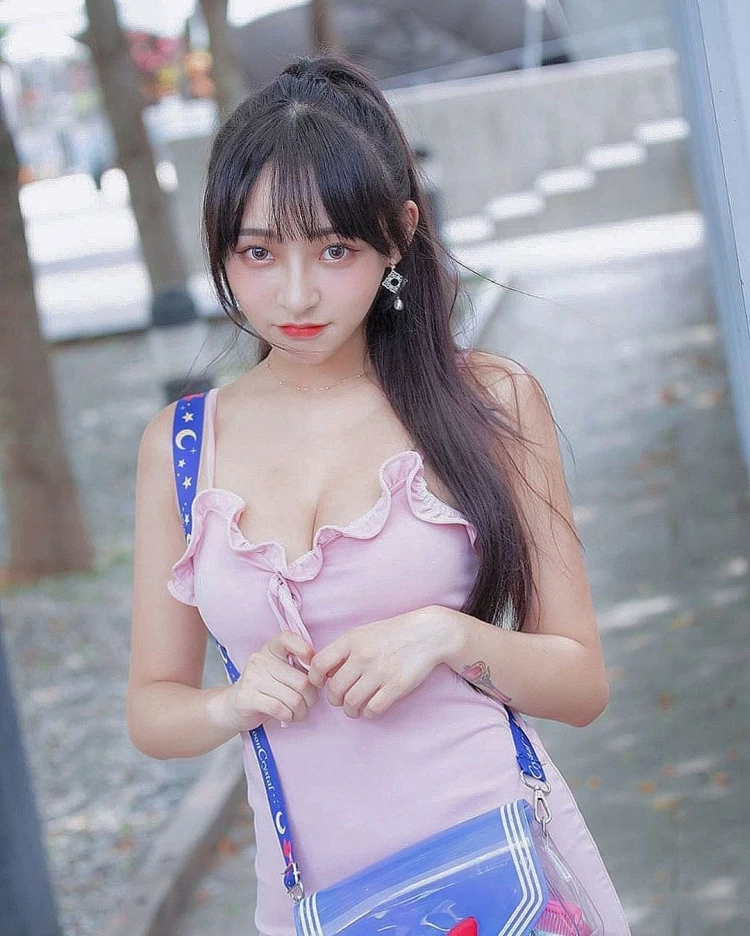 3871053.webp