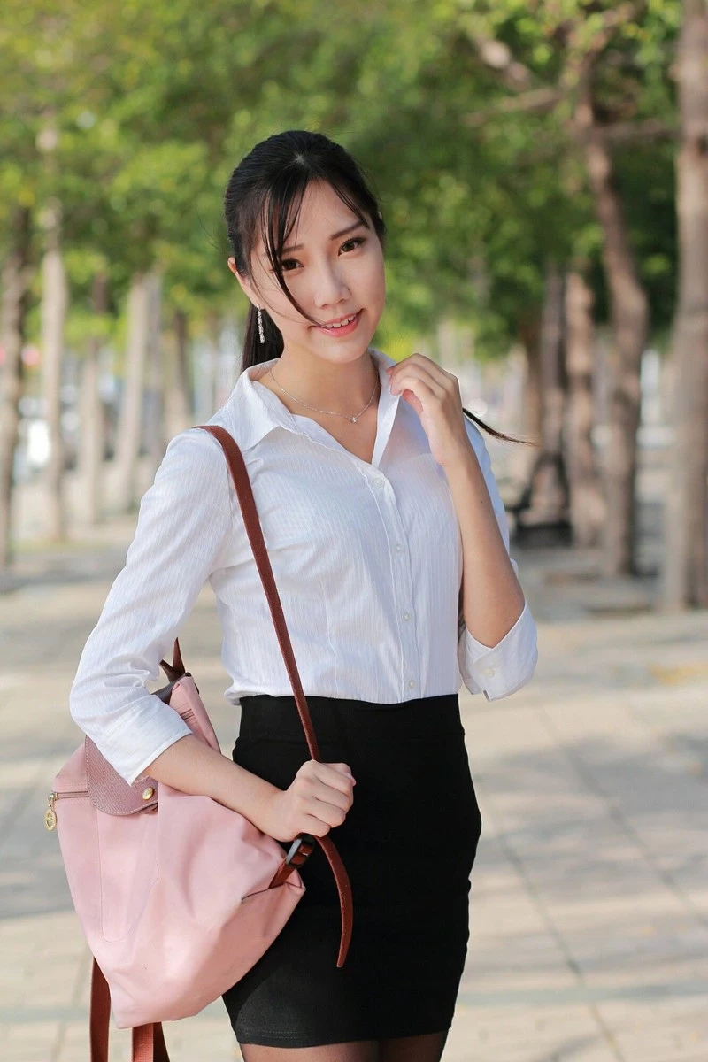 4454093.webp