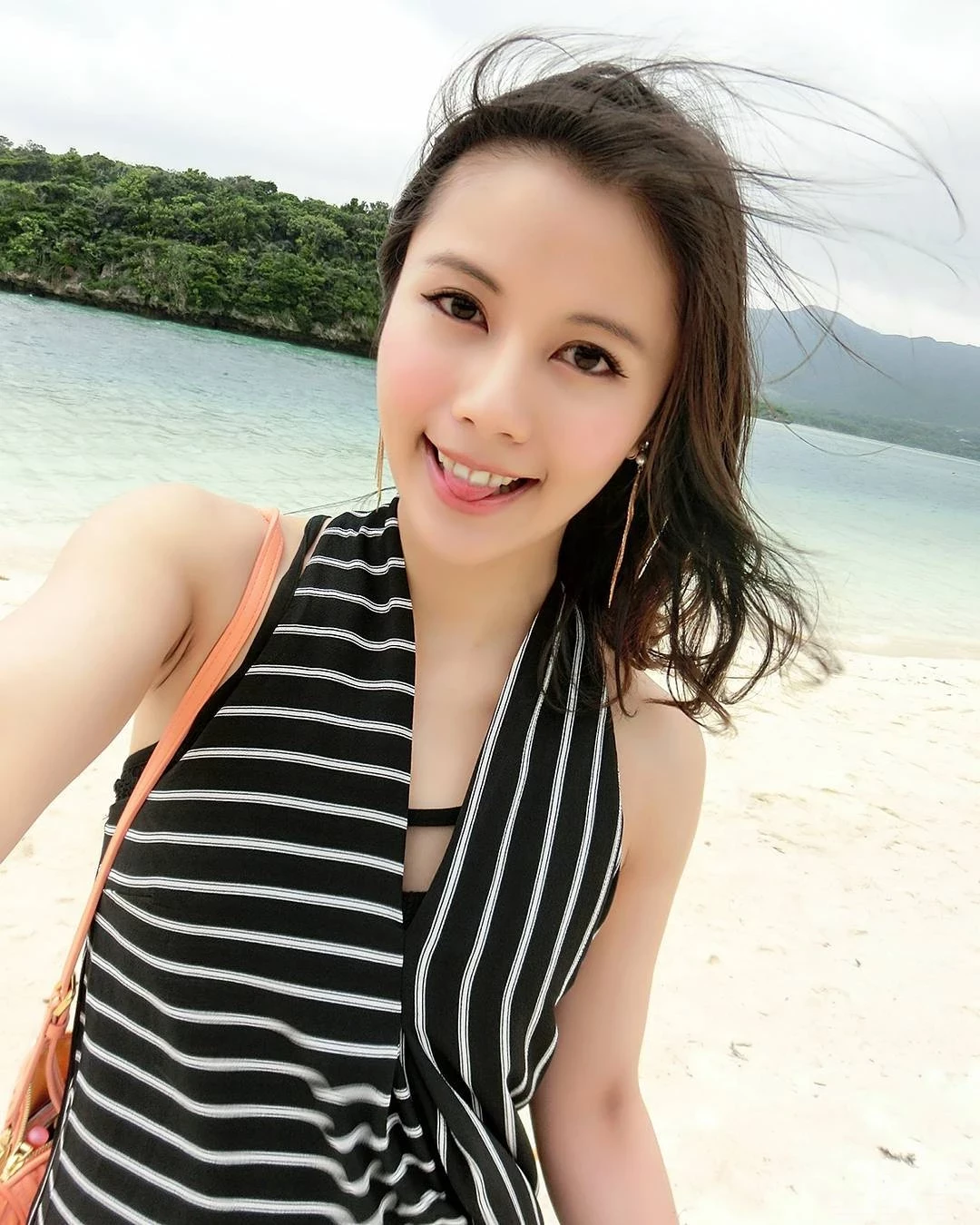 16861142.webp
