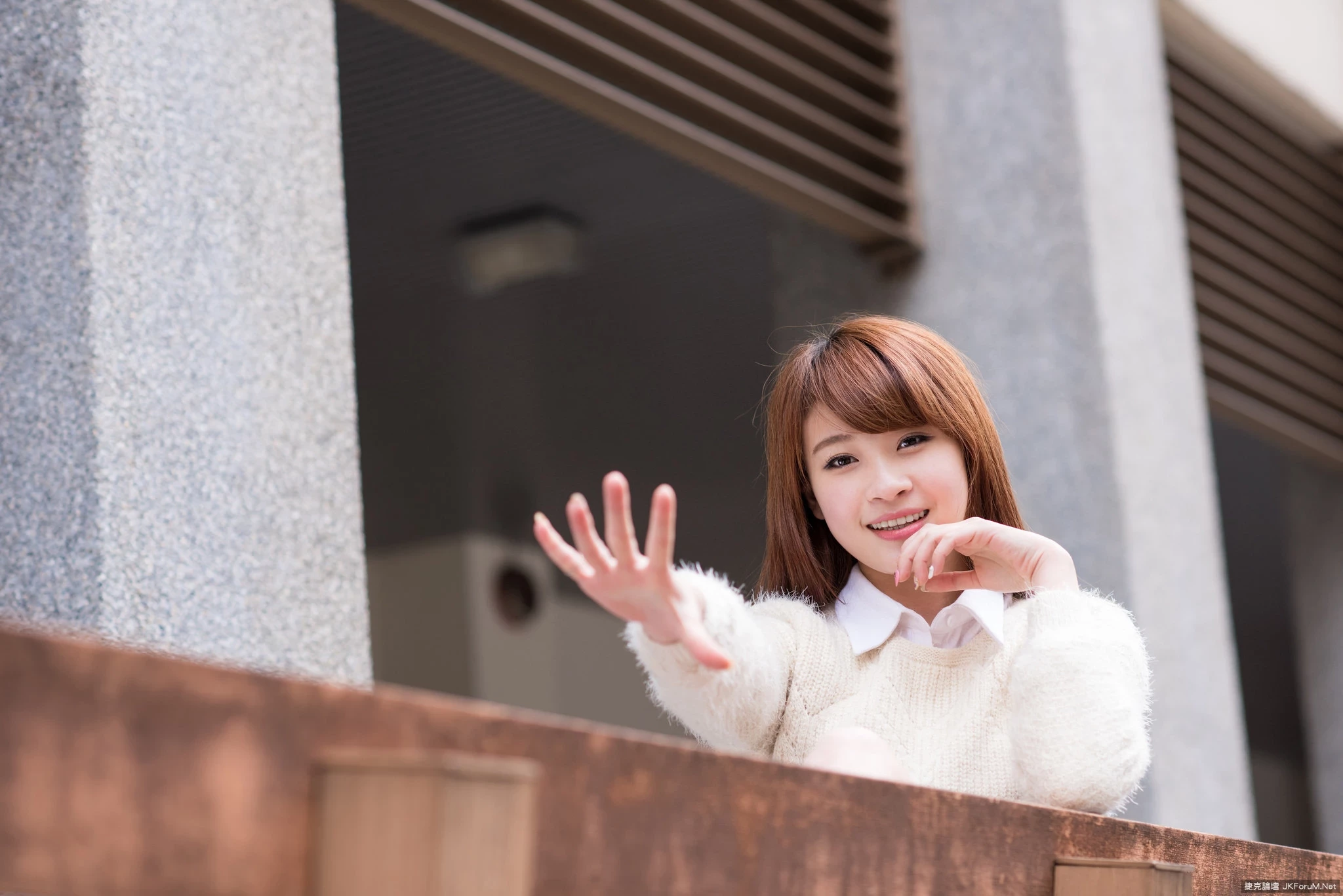 17087058.webp