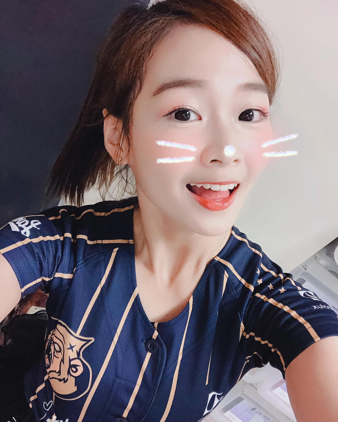 4284281.webp