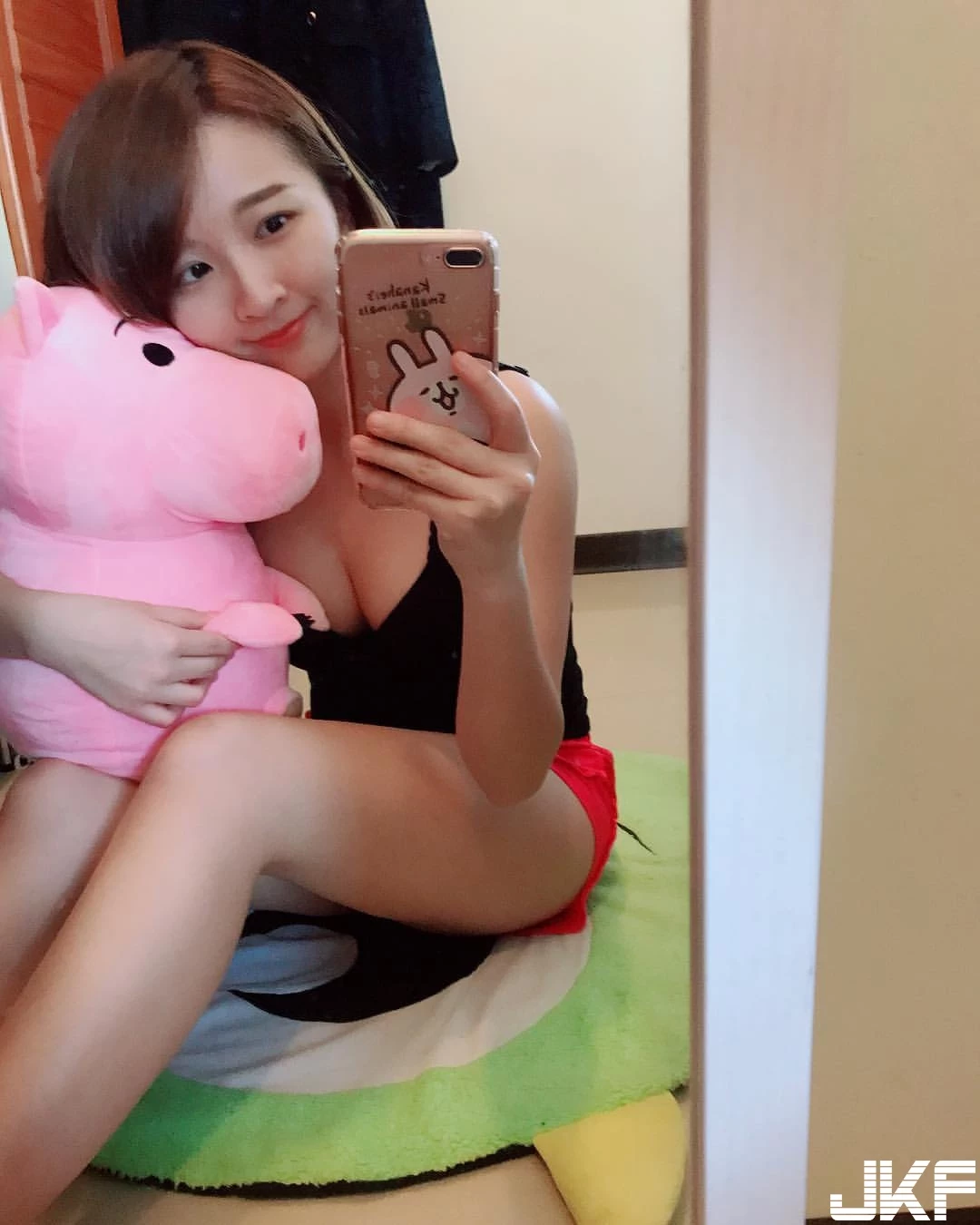 4637387.webp