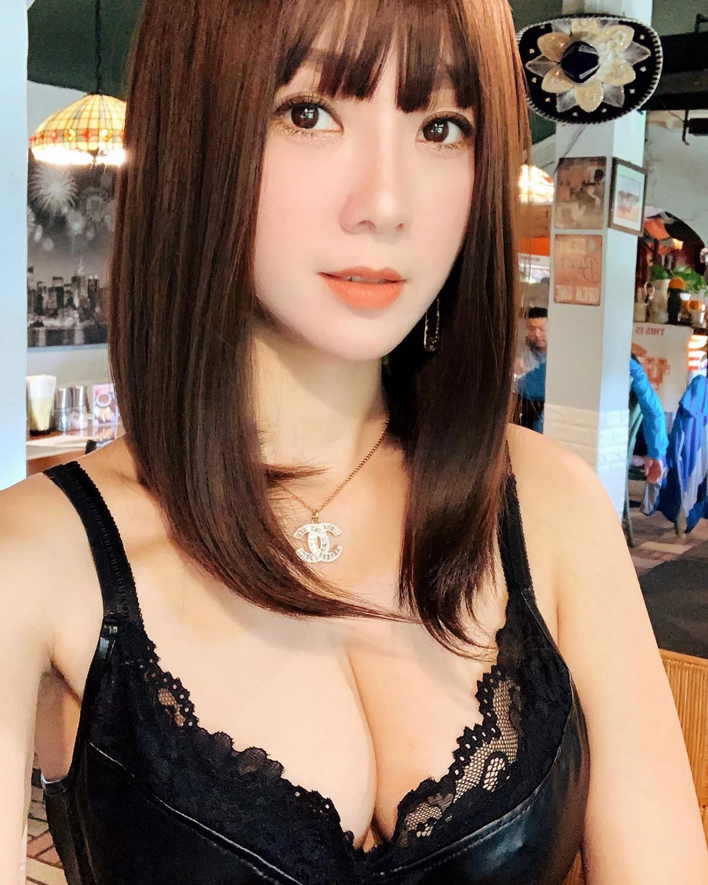 19707498.webp