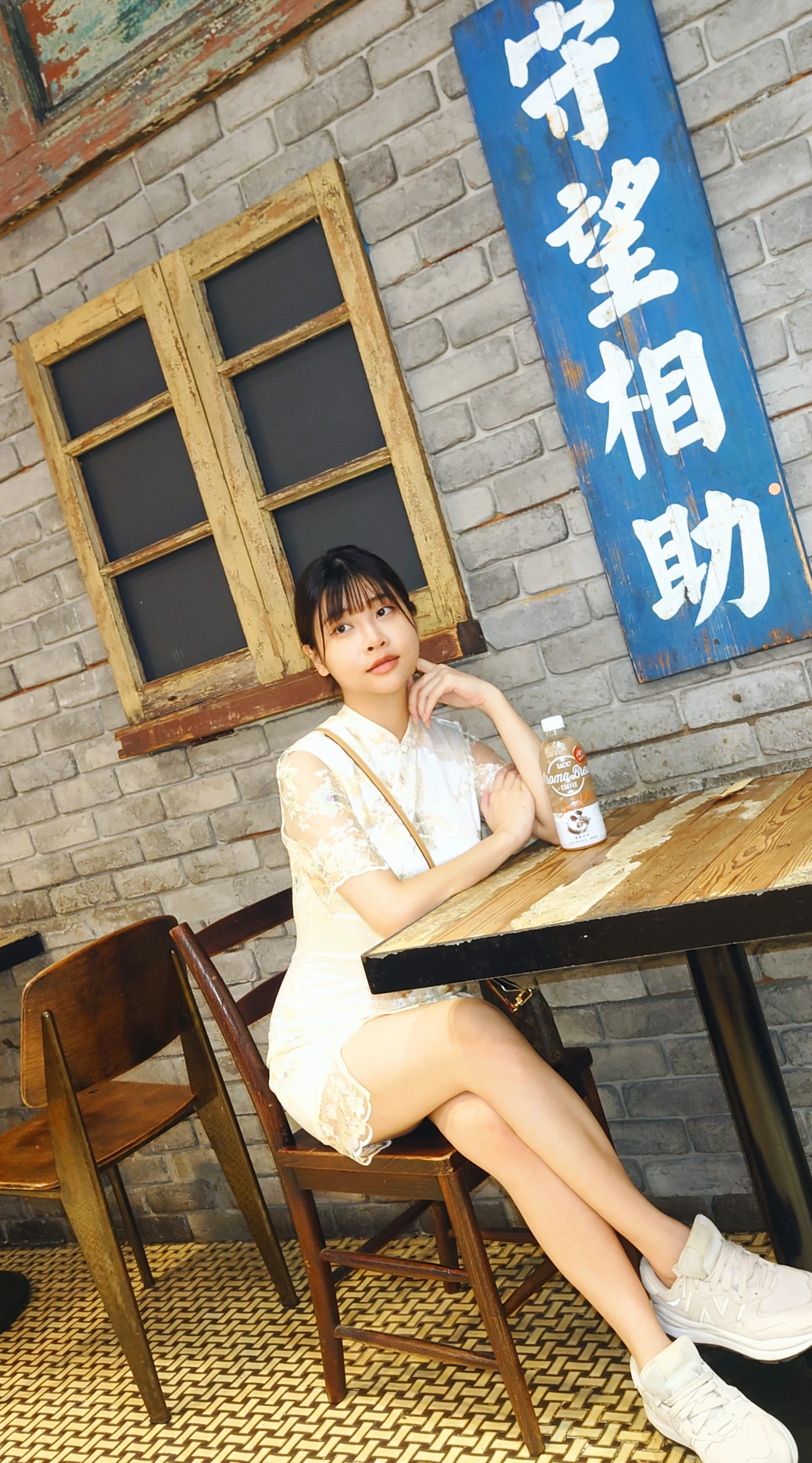 22879640.webp