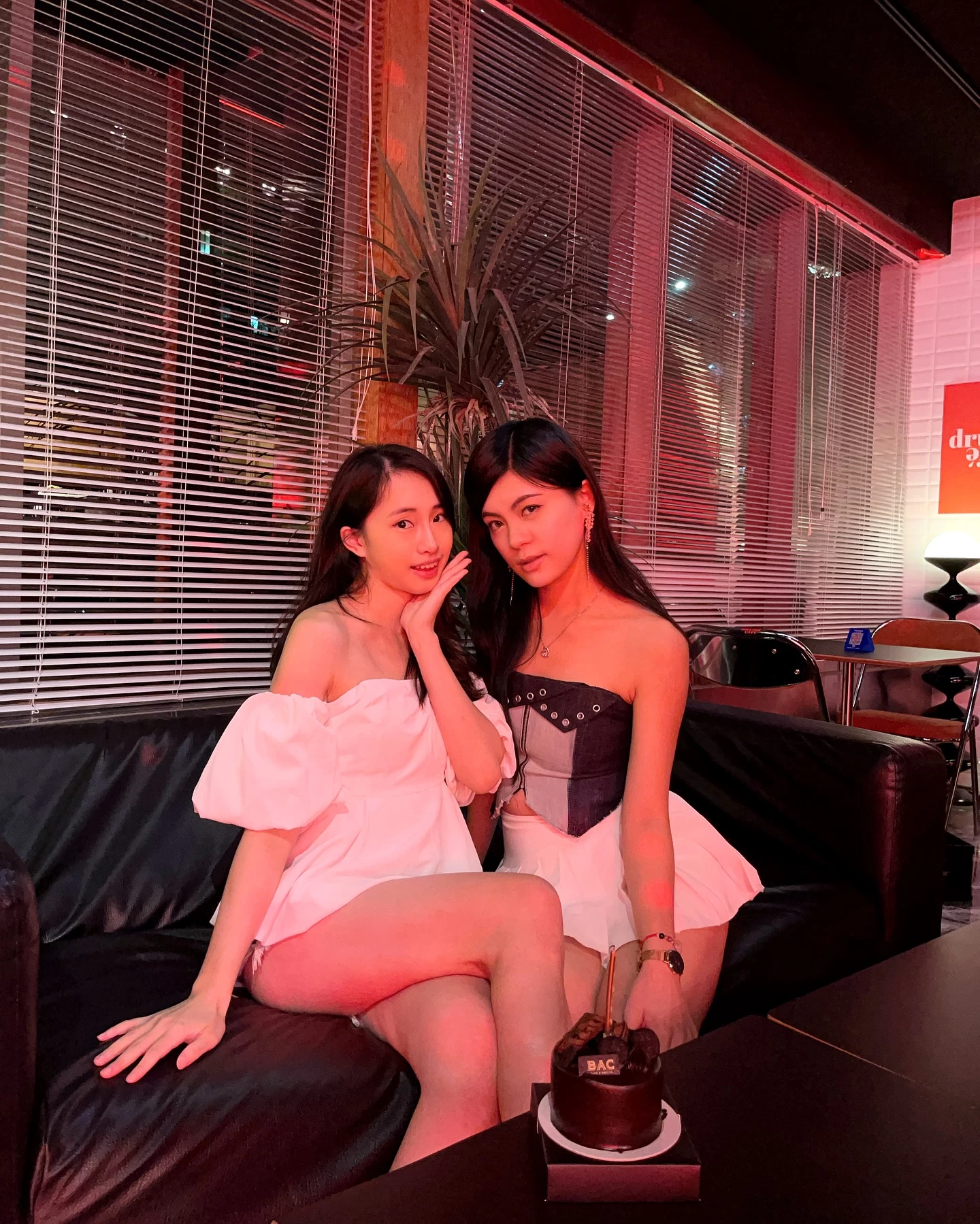 31893112.webp