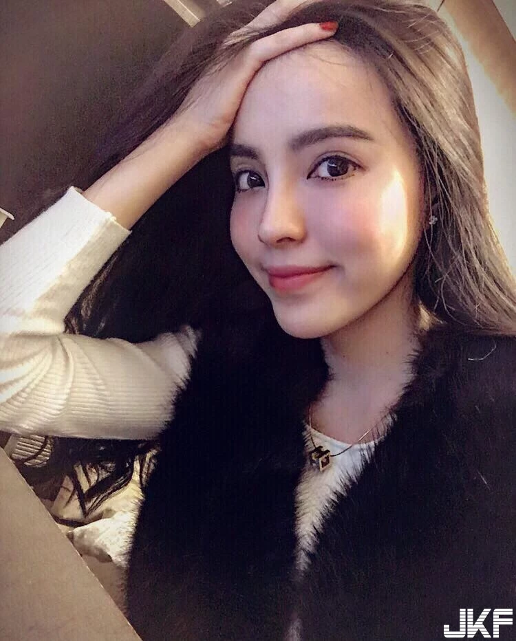 16792553.webp