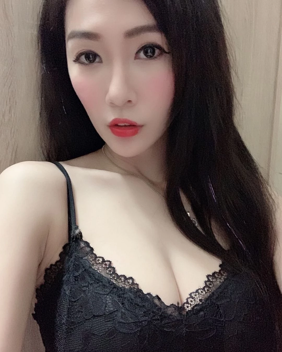 31883261.webp