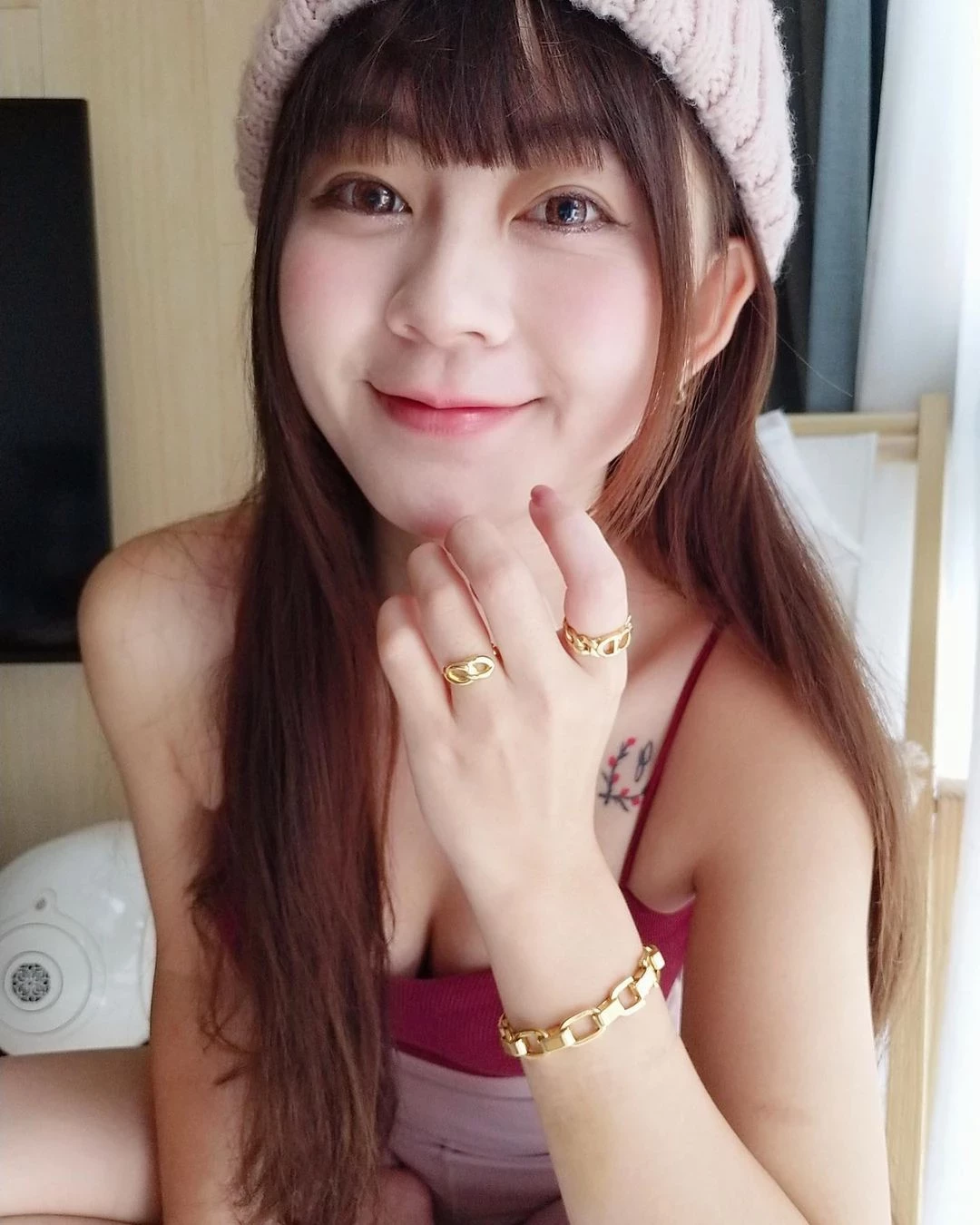 19603298.webp