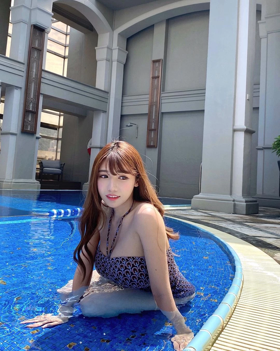 19501493.webp