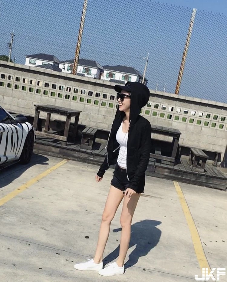 7224383.webp