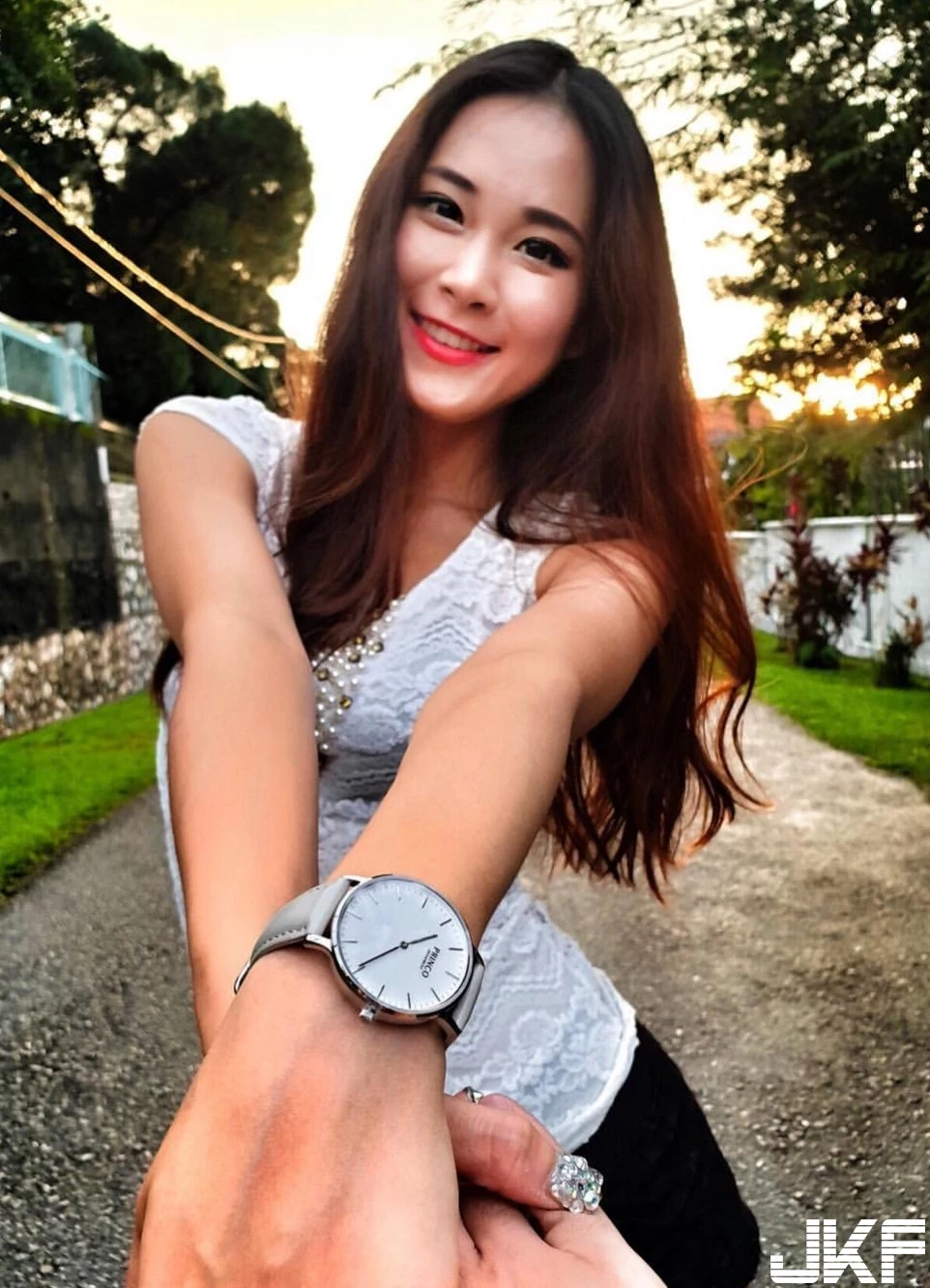4587295.webp